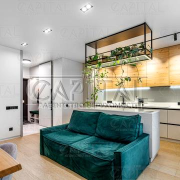 Дніпровська набережна вул., 18-Б