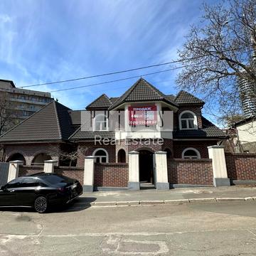 Павла Загребельного вул. (Миколи Раєвського), 11-А