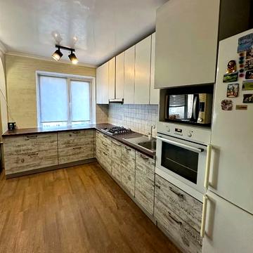 Миру просп., 13