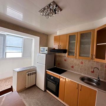 Олександра Поля просп. (Кірова), 20