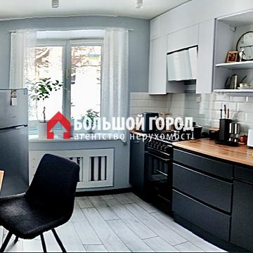 Чарівна вул., 117