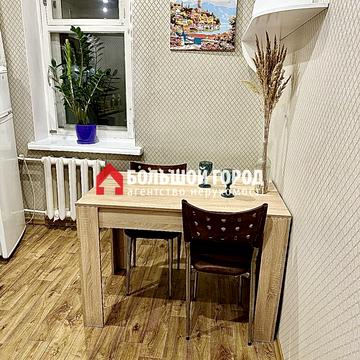 Чарівна вул., 119