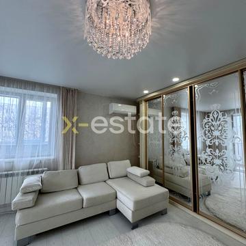 Героїв Харкова просп. (Московський), 131в