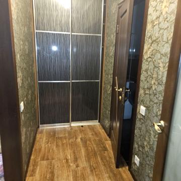 Хорольська вул., 1-А