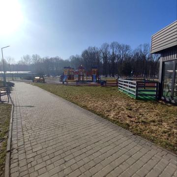 Суботівська вул., 11