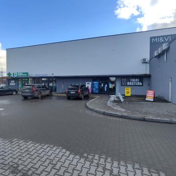 Львівська вул., 27