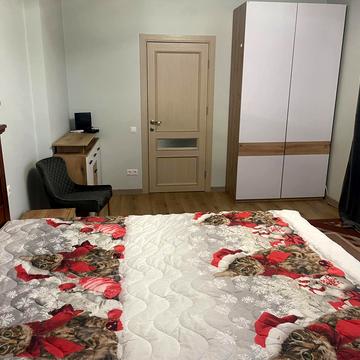 Кадетський Гай вул., 10