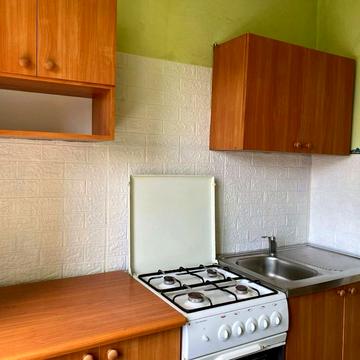 Євгена Коновальця вул., 9