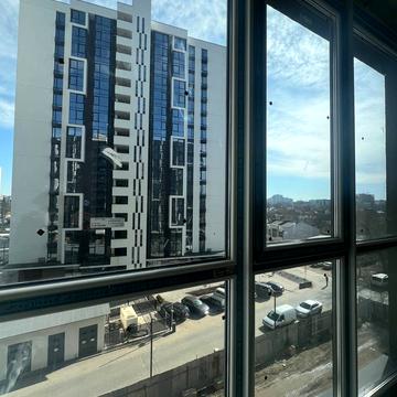 Романа Левицького вул., (Будинок 2)