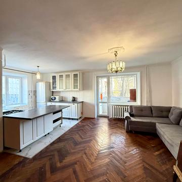 Мазепи вул., 3А