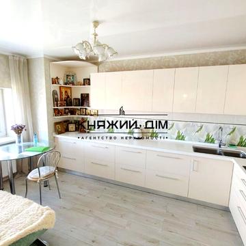 Олександра Мишуги вул., 12