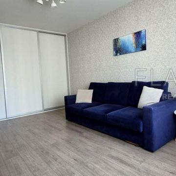 Софії Русової вул., 3