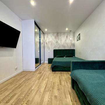 Українська вул., 55