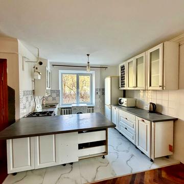 Мазепи вул., 3а