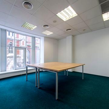 Велика Васильківська вул. (Червоноармійська), 77а