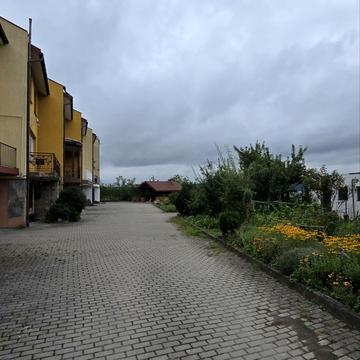 Дмитра Яворницького вул., 8