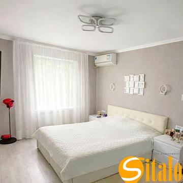 Академіка Єфремова вул. (Командарма Уборевича), 7