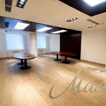 Володимирська вул., 12