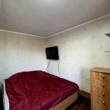 Павла Тичини просп., 5/1