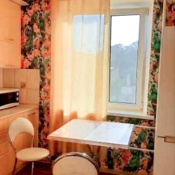 Чураївни вул., 3/2