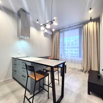 Ґарета Джонса вул. (Сімї Хохлових), 12