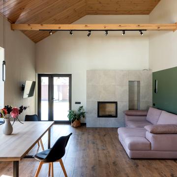 Європейська, 32/4