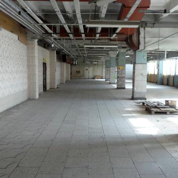 Журналістів вул., 1