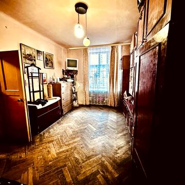 Сергія Васильківського вул., 12