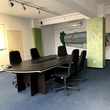 Джерельна вул., 28