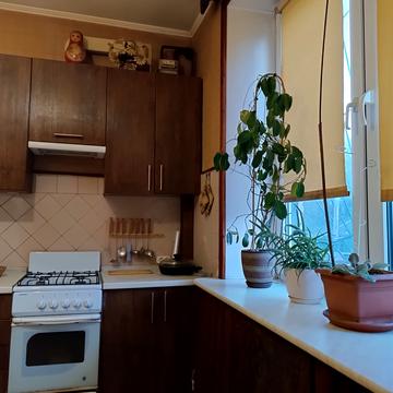 Білоруська вул., 28