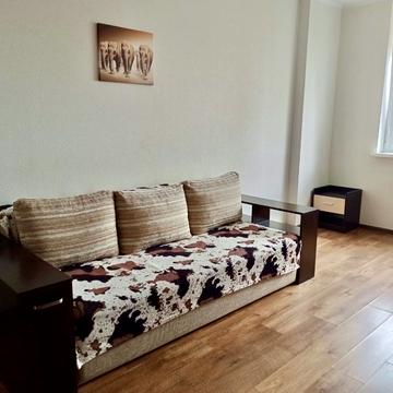 Воскресенська вул., 14-Б