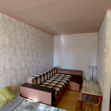 Тополина вул., 14