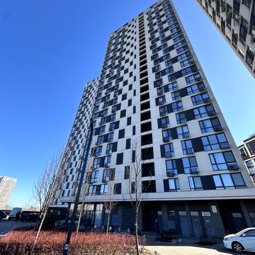 Зарічна вул., 6