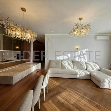 Словянська набережна вул., 25