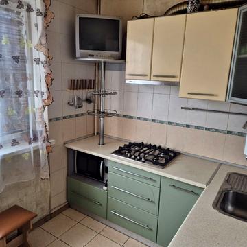 Академіка Павлова вул., 130