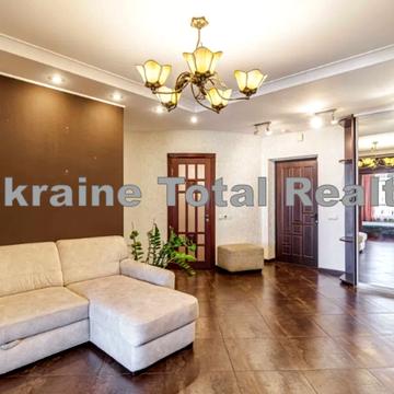 Валерія Лобановського просп. (Червонозоряний), 4-А