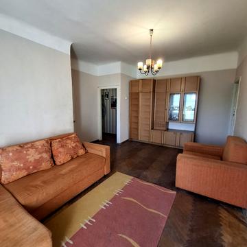 Вінстона Черчилля вул. (Червоноткацька), 24