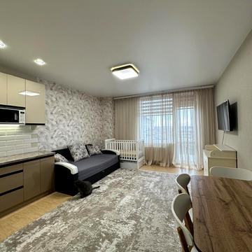 Академіка Сахарова вул., (Будинок 1)