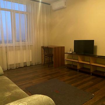 Разумовська вул., 10/12