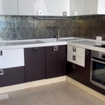 Добровольців вул. (Маршала Говорова), 18а