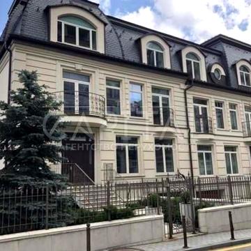 Новоселицька вул., 7