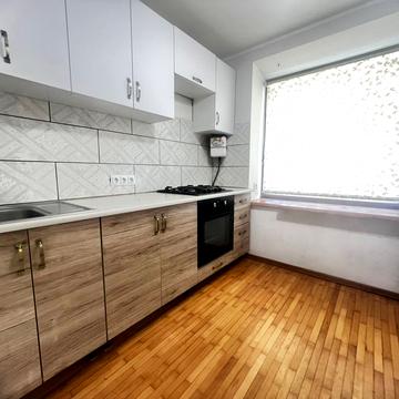 Віталія Мерінова вул., 19А