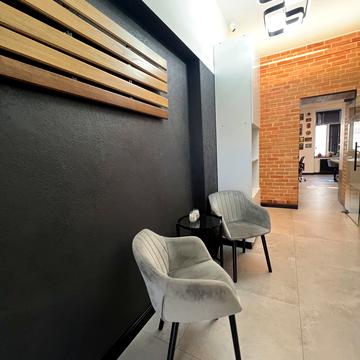 Івана Тобілевича вул., 8