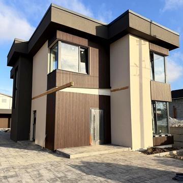 Центральна вул.