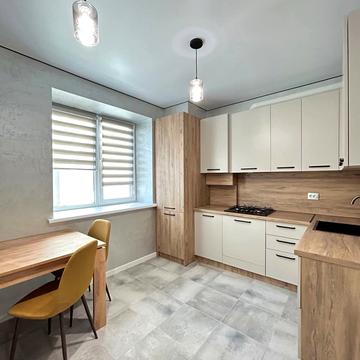 Озерна вул., (Будинок 1)