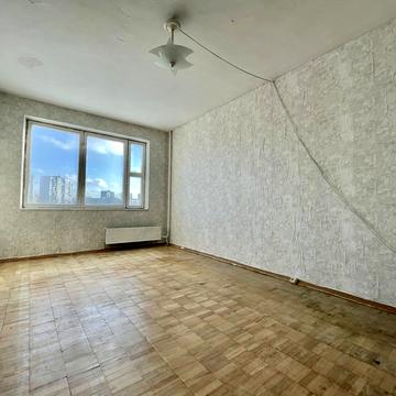 Райдужна вул., 16