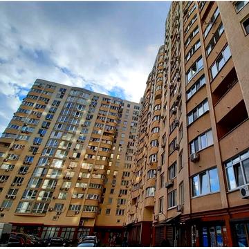 Валерія Лобановського просп., 150