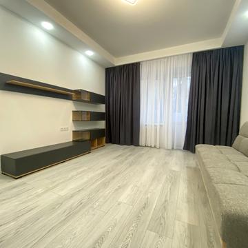 Велика Васильківська вул. (Червоноармійська), 112