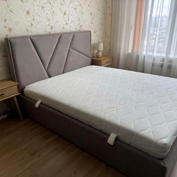 Дніпровська набережна вул., 26-Ж