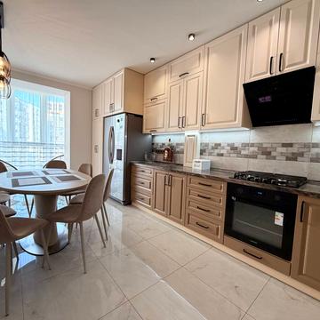 Гетьмана Мазепи вул., 164, к3